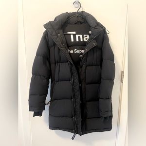 Aritzia Super Puff Jacket